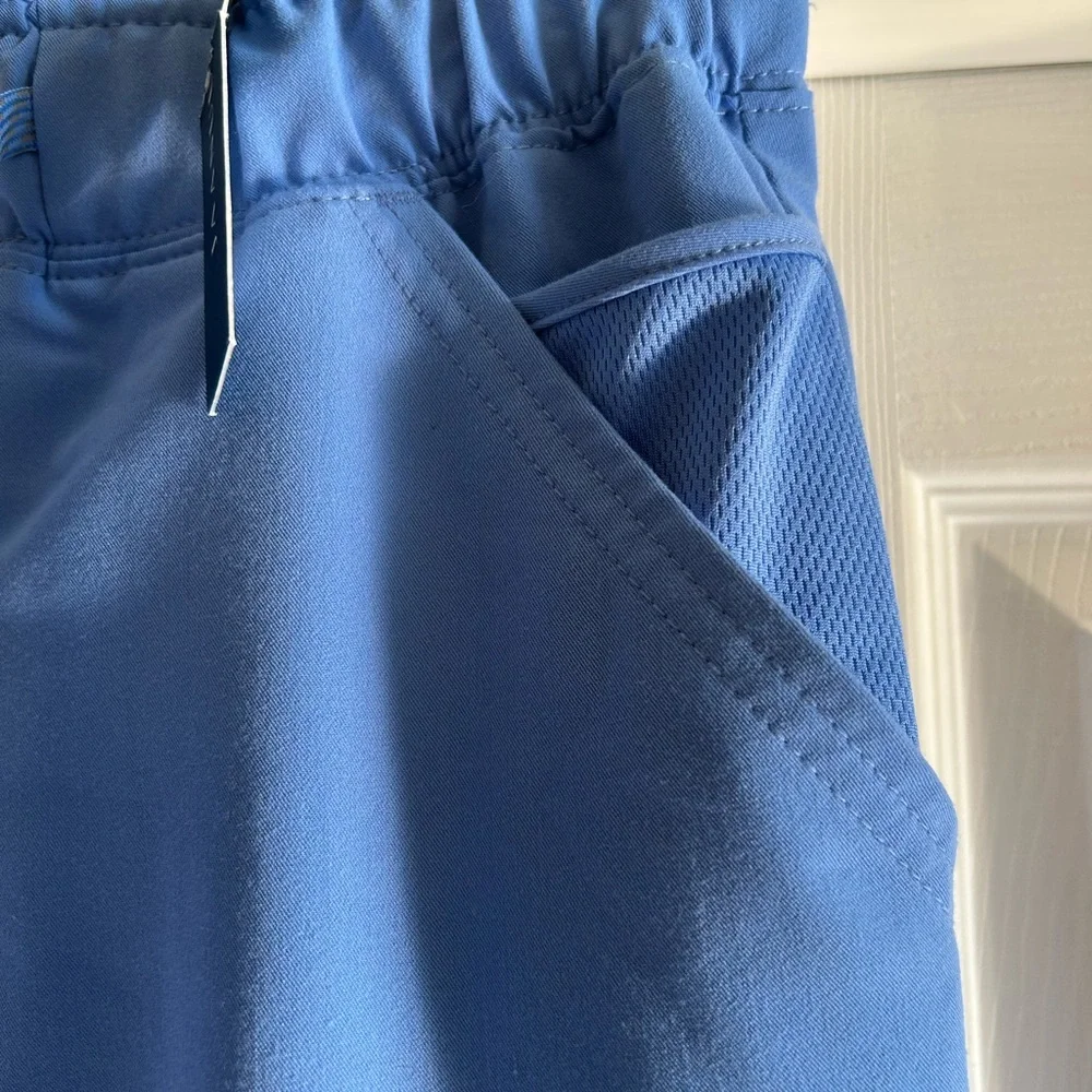 Jaanuu women’s Jogger scrubs